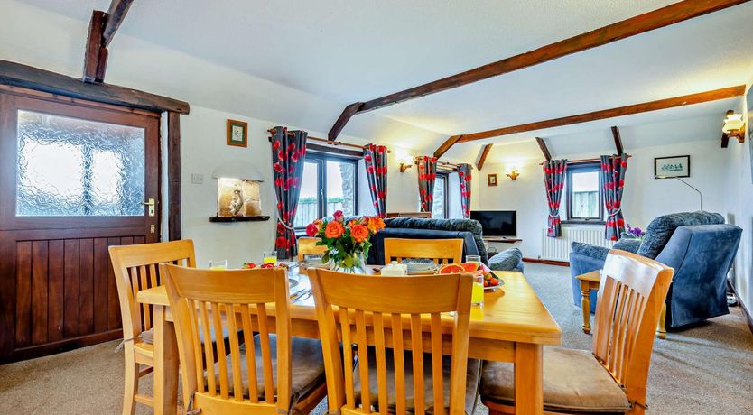 Photo of 2 Bed in St. Merryn