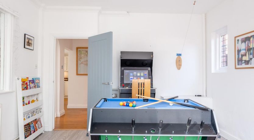 Photo of 4 Bed in Sandown