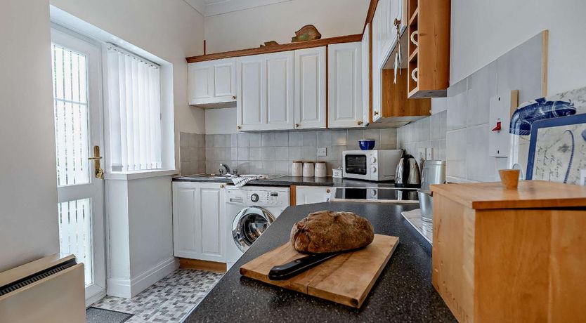 Photo of 1 Bed in Tenby