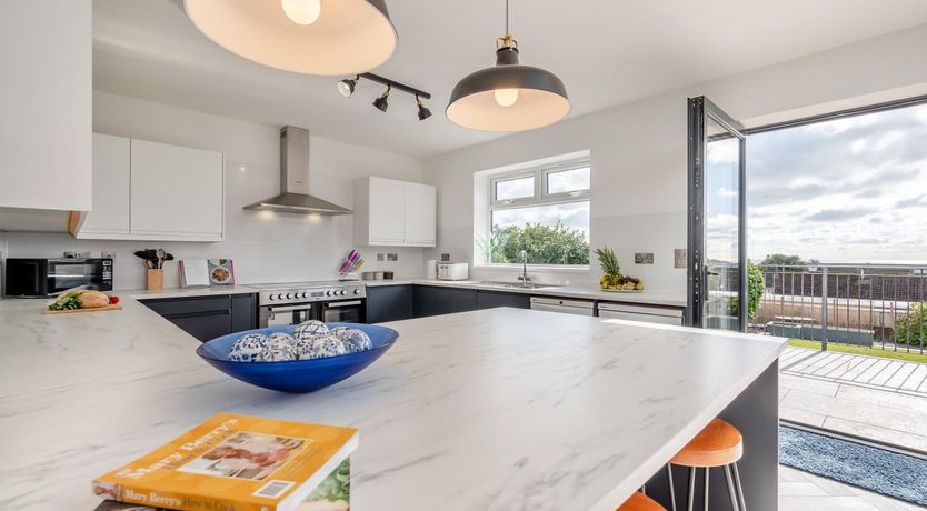 Photo of 4 Bed in St. Austell