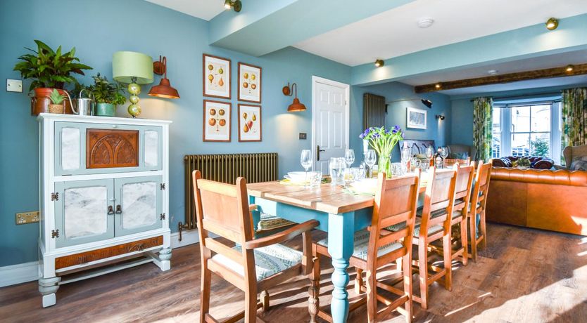 Photo of 4 Bed in Ruthin