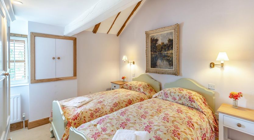 Photo of 2 Bed in Hellingly
