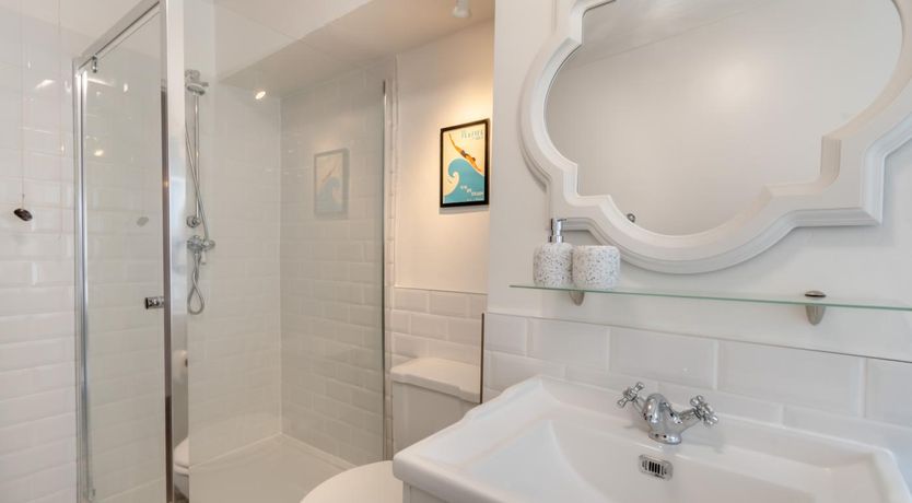 Photo of 2 Bed in Tenby