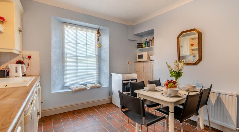 Photo of 2 Bed in Tenby
