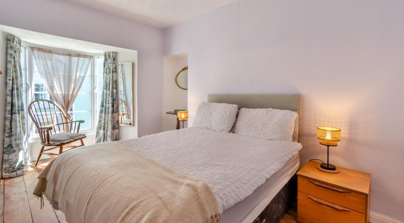 Photo of 2 Bed in Tenby