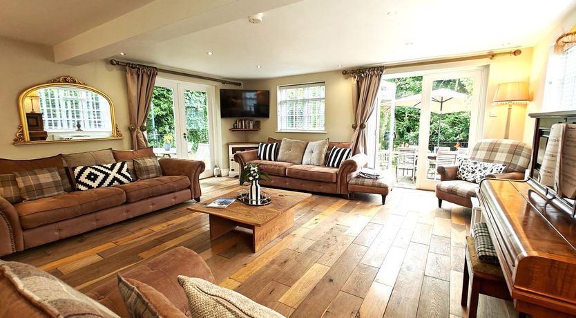 Photo of 5 Bed in Belper