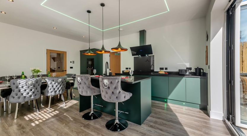 Photo of 4 Bed in Berwick-upon-Tweed