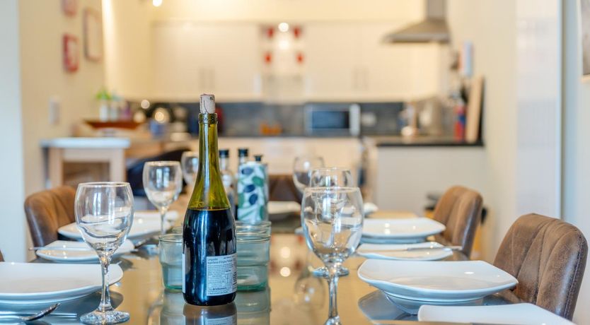 Photo of 3 Bed in Torquay