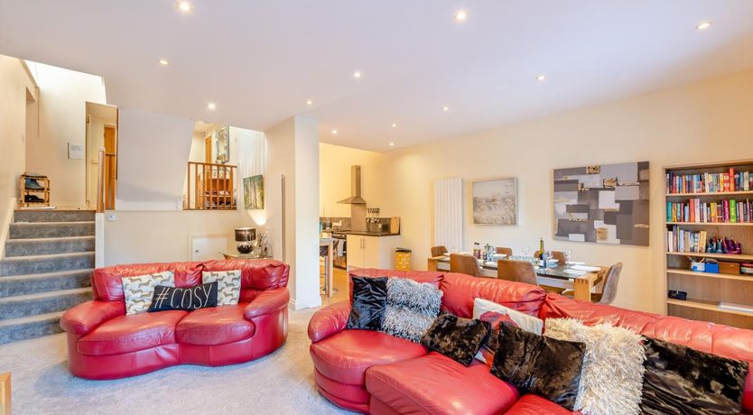 Photo of 3 Bed in Torquay