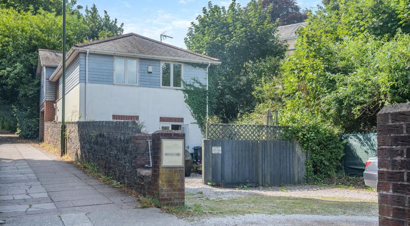 Photo of 3 Bed in Torquay