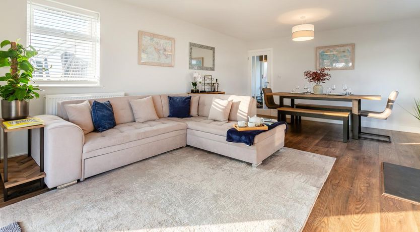 Photo of 3 Bed in Praa Sands