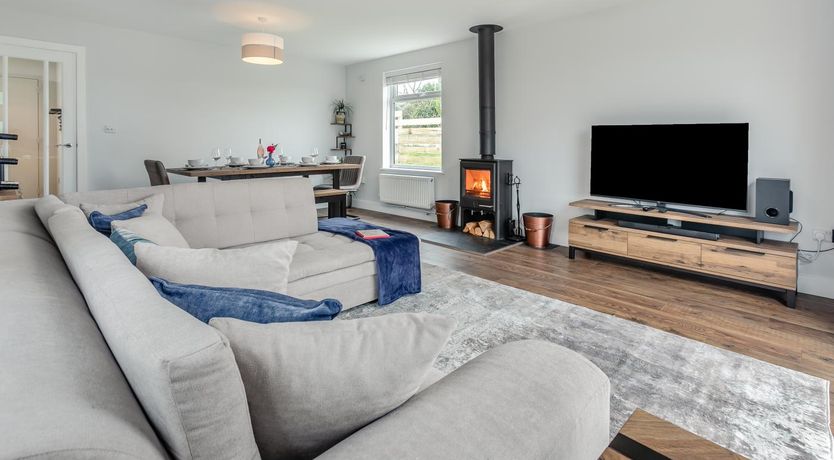 Photo of 3 Bed in Praa Sands
