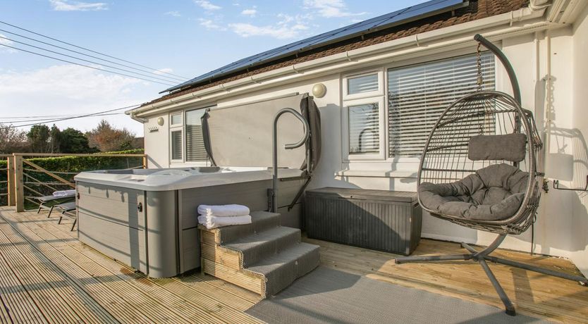 Photo of 3 Bed in Praa Sands