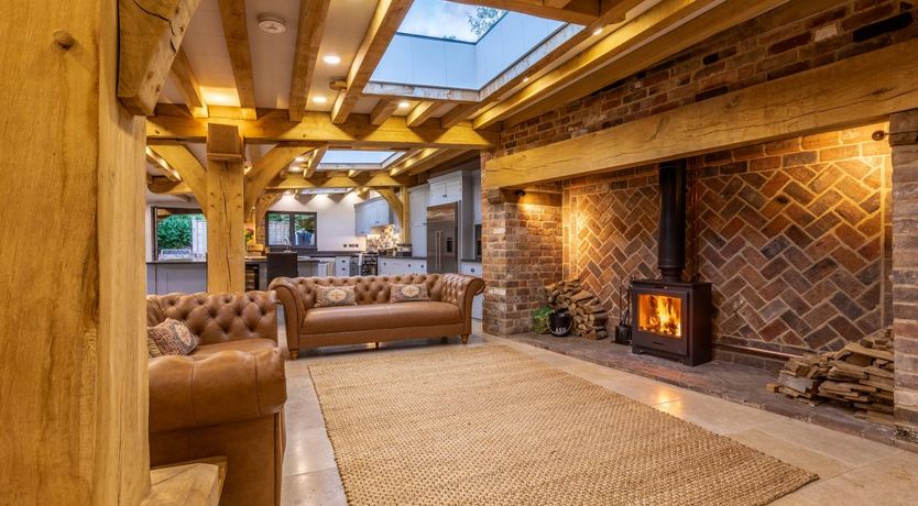 Photo of 5 Bed in Frampton On Severn