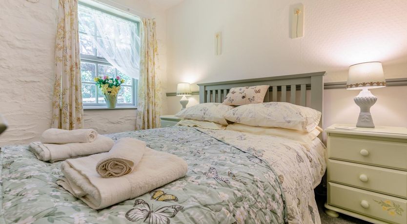 Photo of 2 Bed in Trewoon