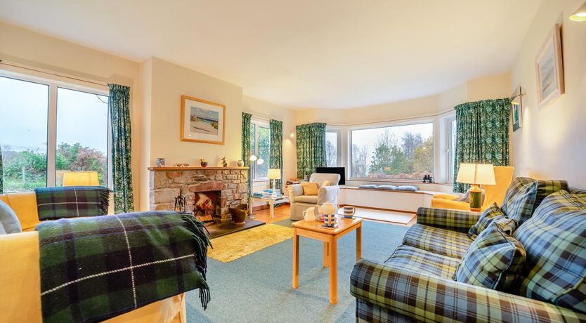 Photo of 3 Bed in North Connel