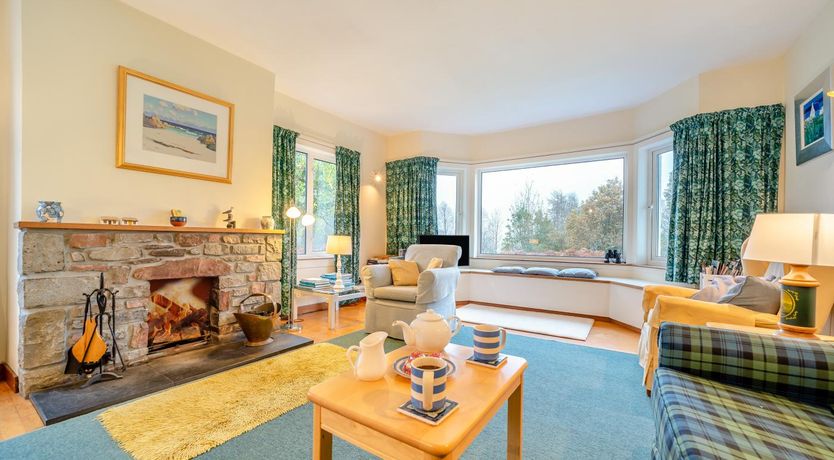 Photo of 3 Bed in North Connel