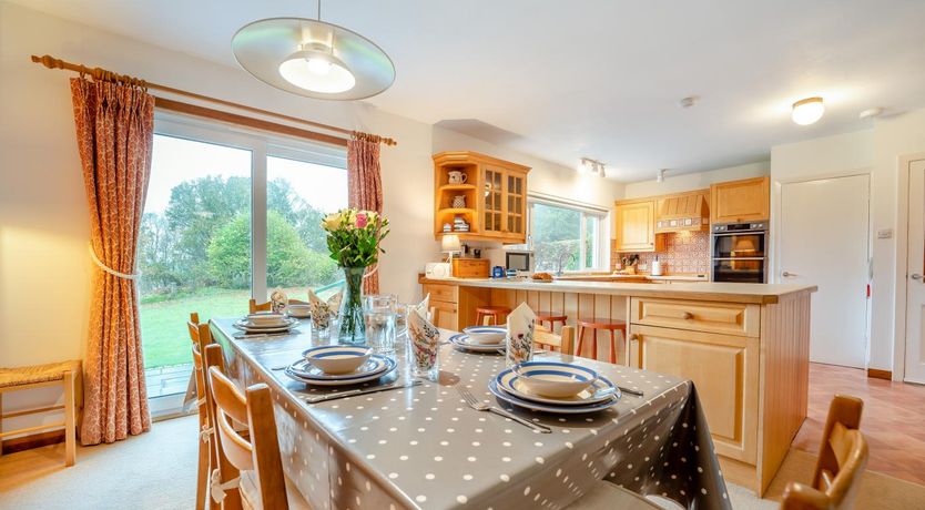 Photo of 3 Bed in North Connel