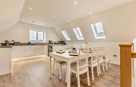 Photo of 4-bed-in-cawston