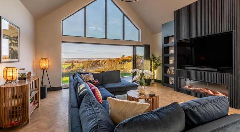 Photo of 4 Bed in Instow