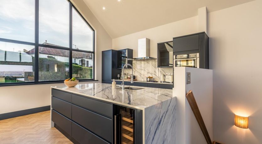 Photo of 4 Bed in Instow
