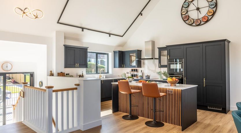 Photo of 4 Bed in Instow