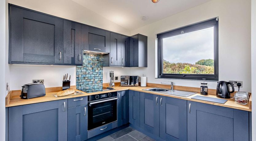 Photo of 1 Bed in Llanerfyl