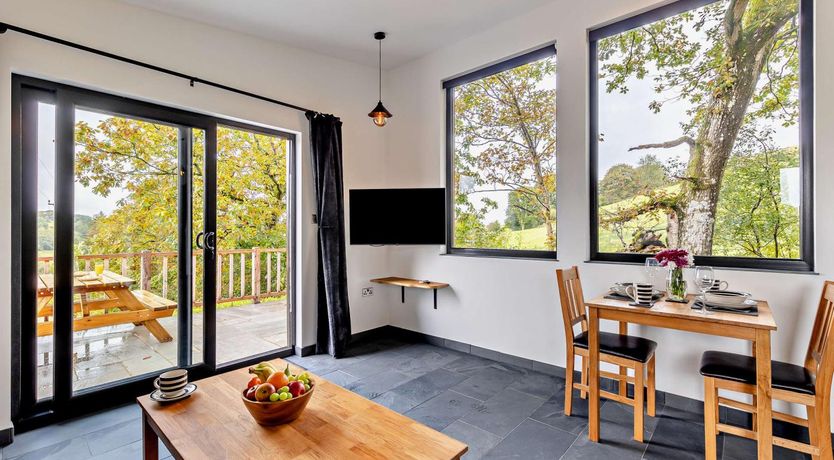 Photo of 1 Bed in Llanerfyl