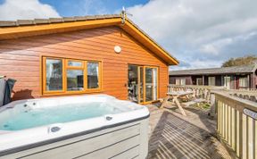 Photo of 3 Bed in St. Merryn