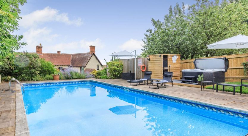 Photo of 9 Bed in Nether Stowey