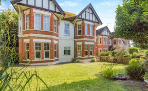 Photo of 2 Bed in Bexhill-on-Sea