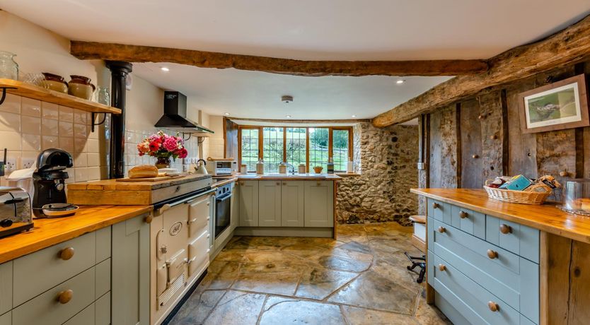 Photo of 4 Bed in Colyton