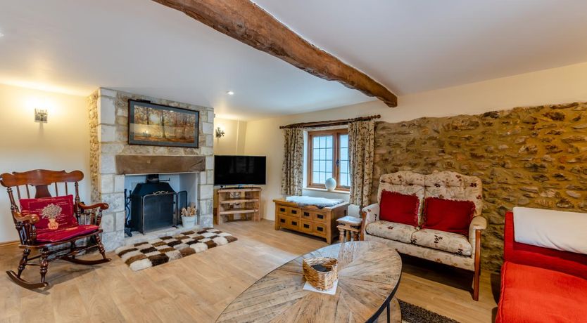 Photo of 4 Bed in Colyton