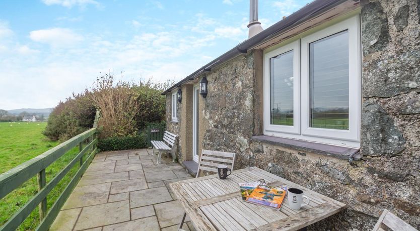 Photo of 1 Bed in Pwllheli