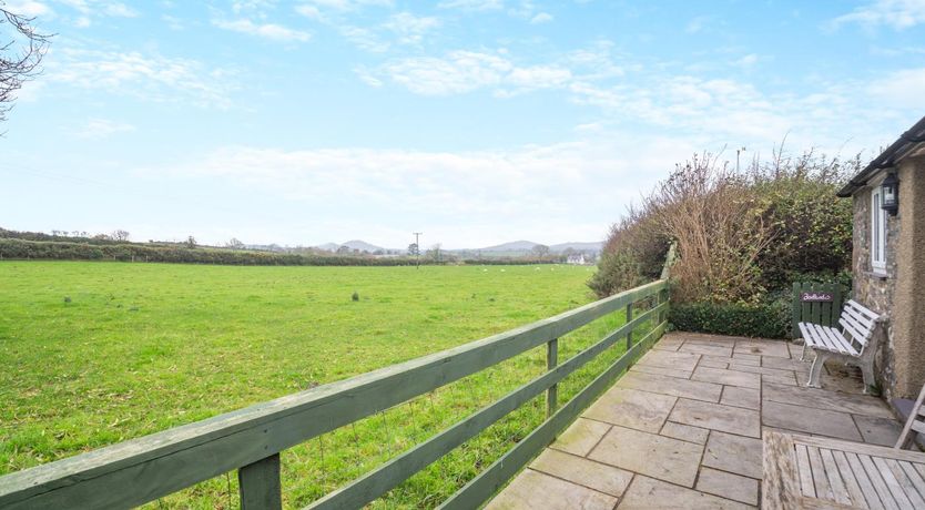 Photo of 1 Bed in Pwllheli