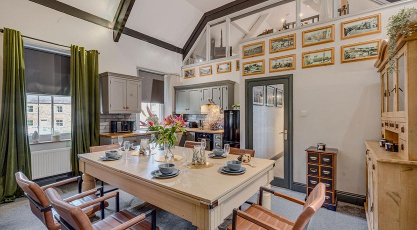 Photo of 3 Bed in Richmond