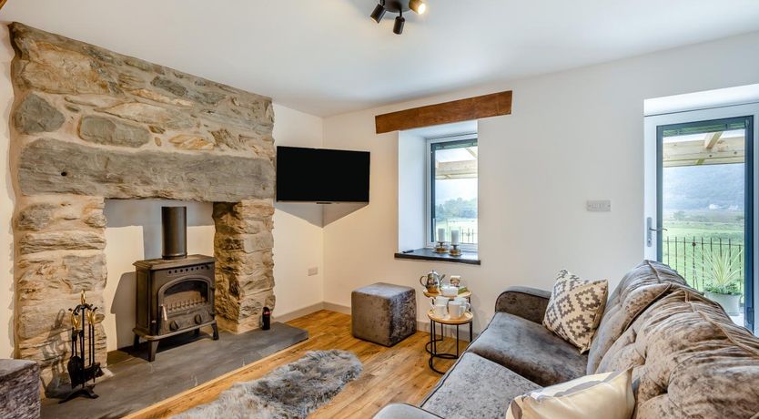 Photo of 2 Bed in Penmaenpool