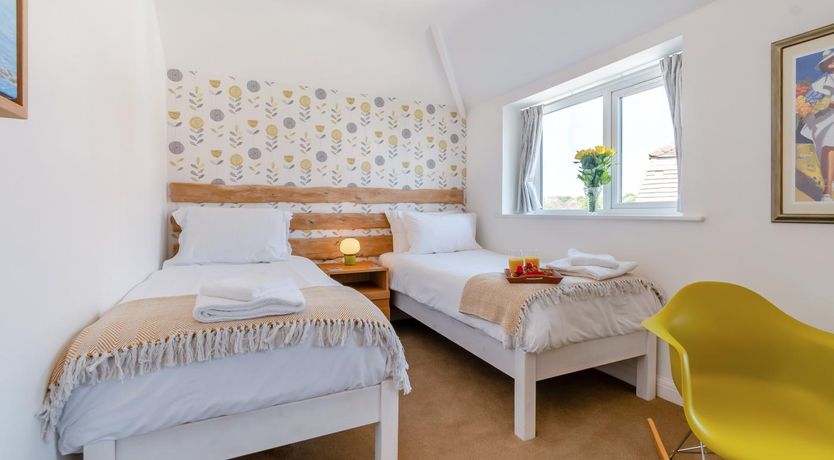 Photo of 2 Bed in Scarborough