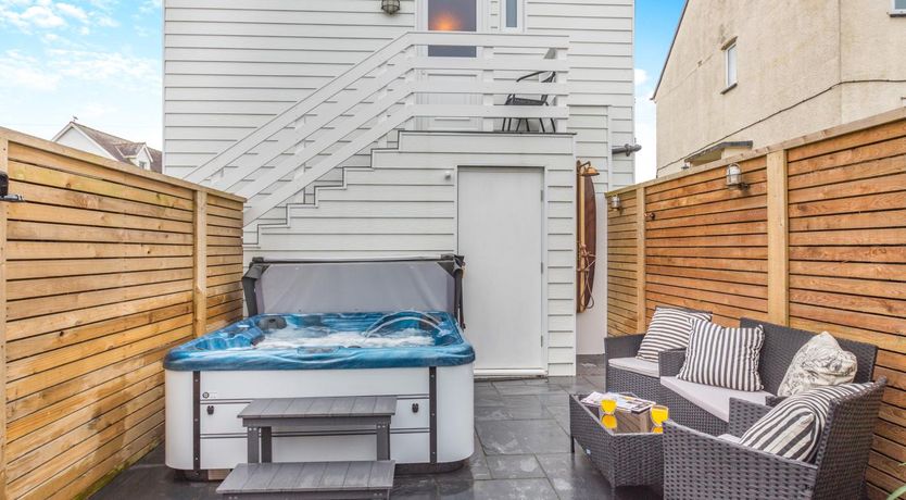 Photo of 1 Bed in Abersoch