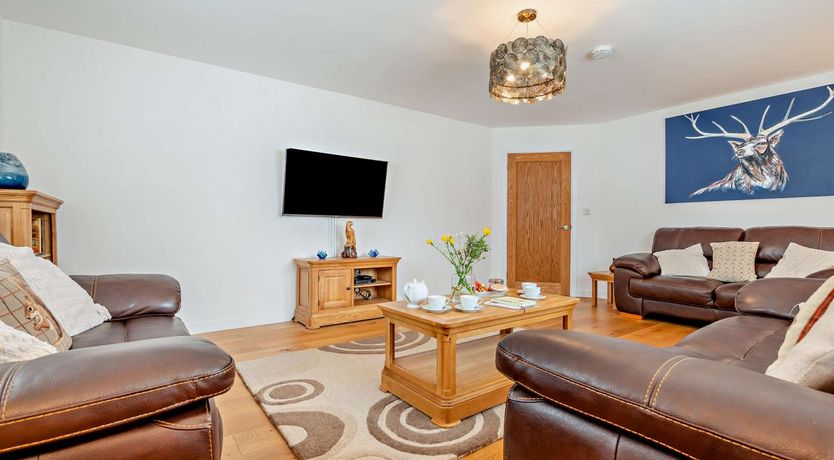 Photo of 3 Bed in St. Merryn