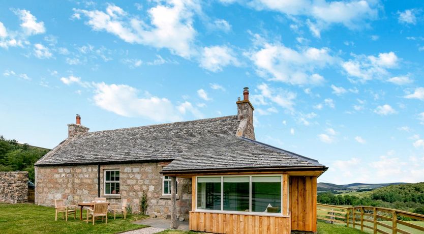 Photo of 2 Bed in Tomintoul