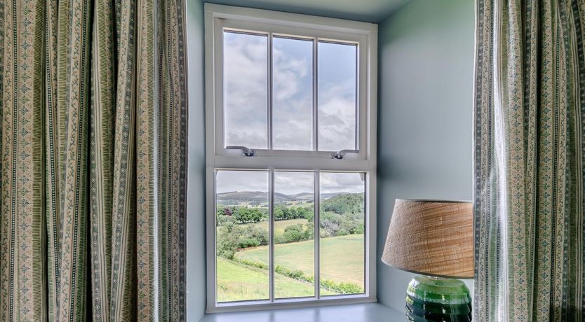 Photo of 2 Bed in Tomintoul