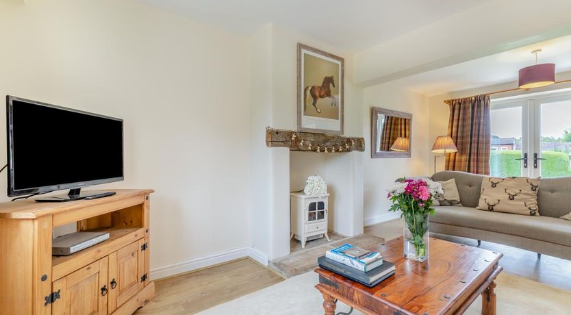 Photo of 4 Bed in Holmesfield
