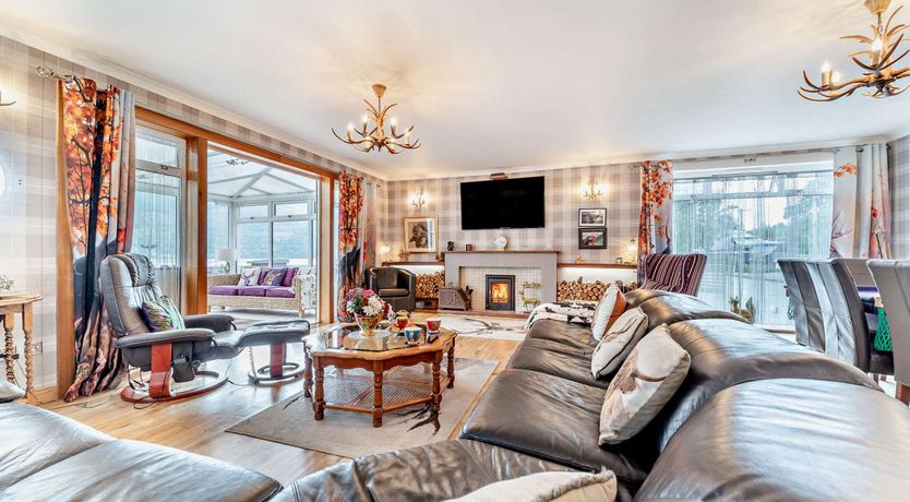 Photo of 4 Bed in Lochgoilhead