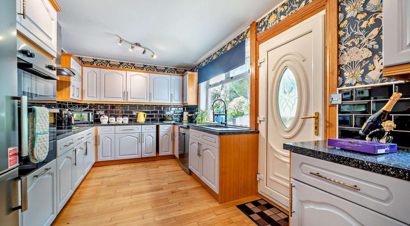 Photo of 4 Bed in Lochgoilhead