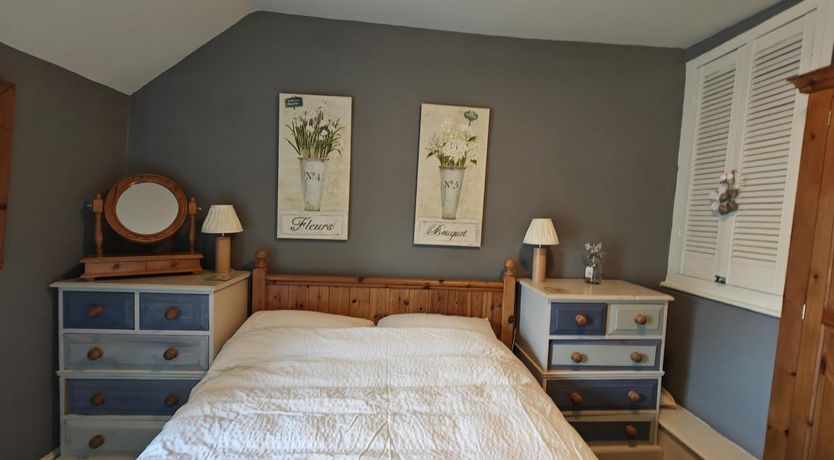 Photo of 2 Bed in Castleton
