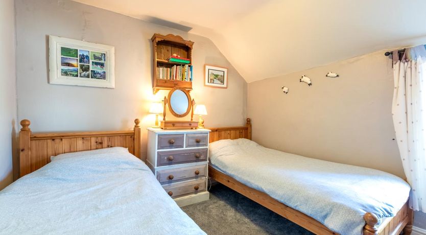 Photo of 2 Bed in Castleton