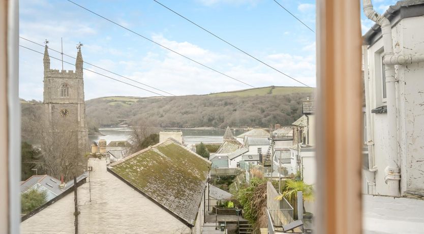 Photo of 2 Bed in Fowey