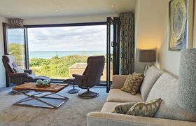 Photo of 3-bed-in-totland-bay