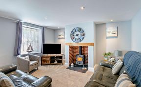 Photo of 3 Bed in Dawlish